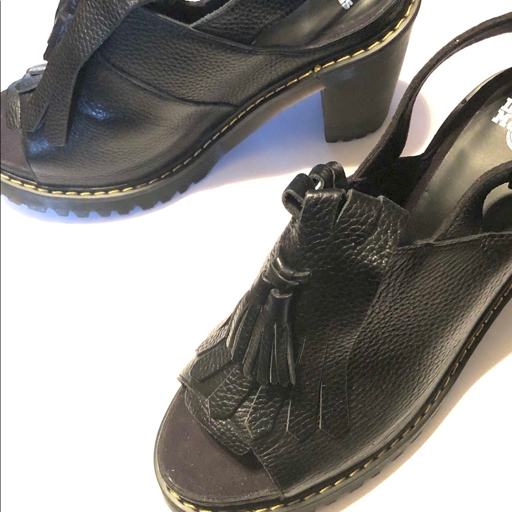 New Dr Martens Lug Sole Sandal 🌹🌹🌹